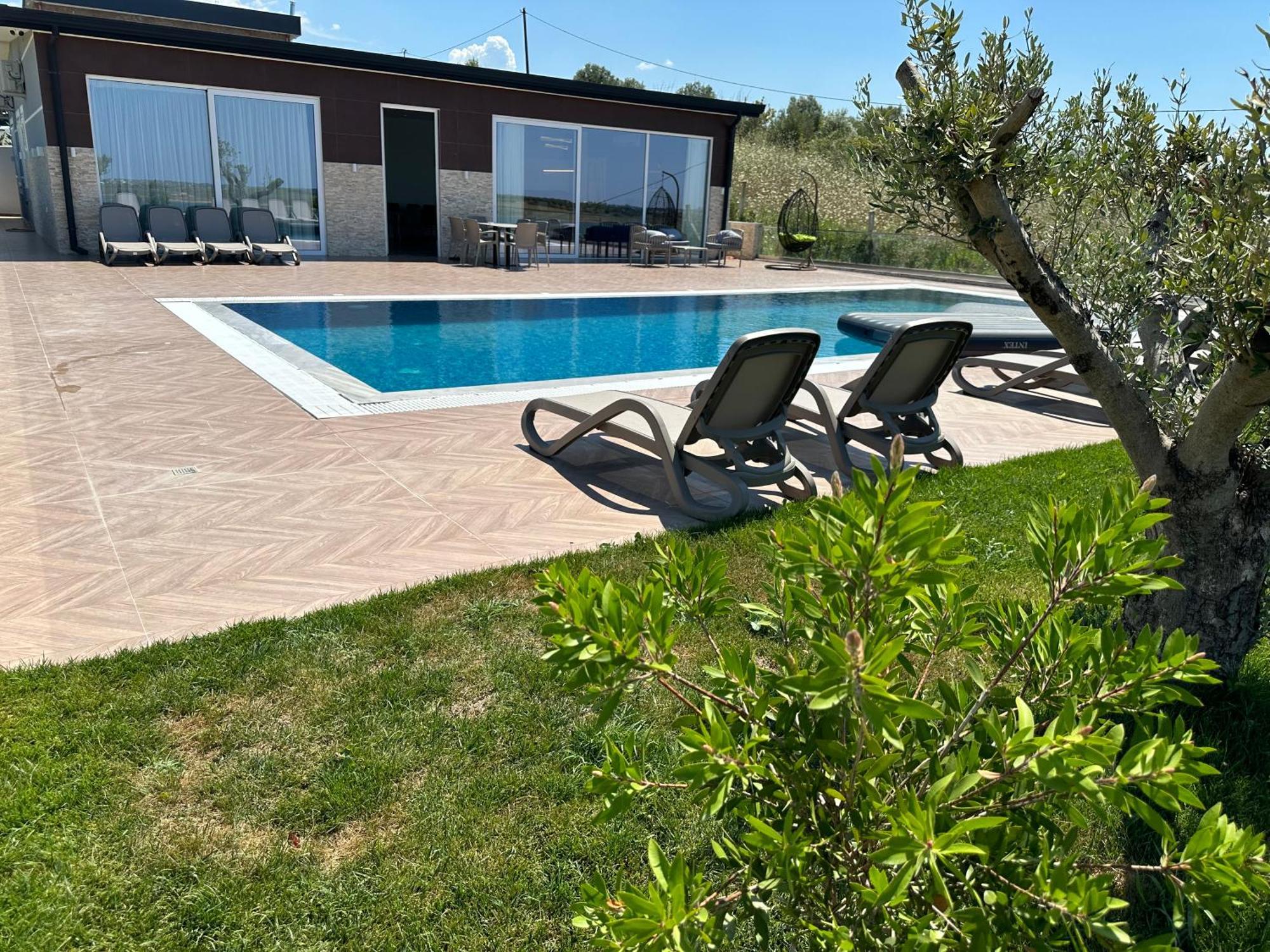 Top Villas Durrës 外观 照片