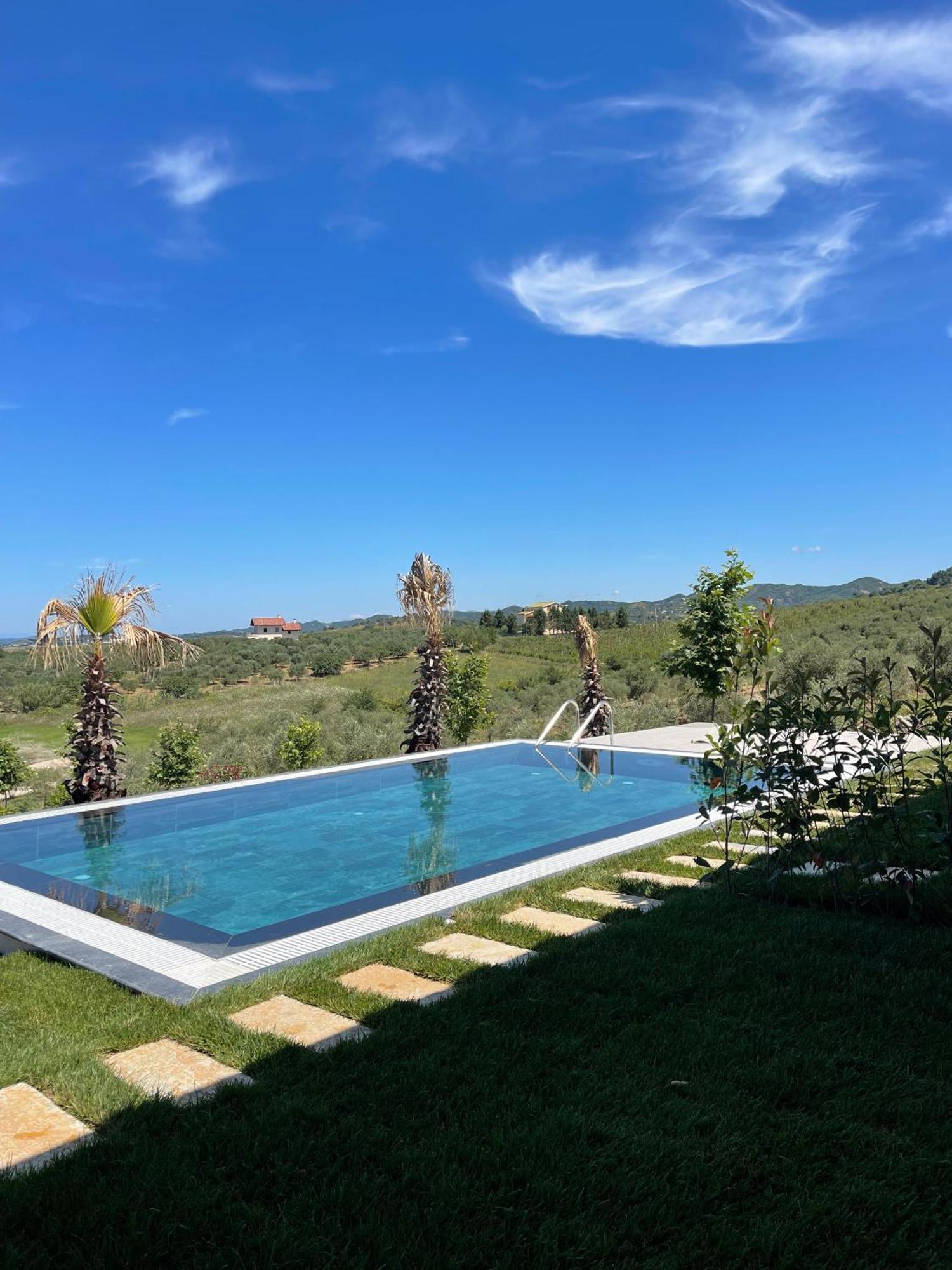 Top Villas Durrës 外观 照片