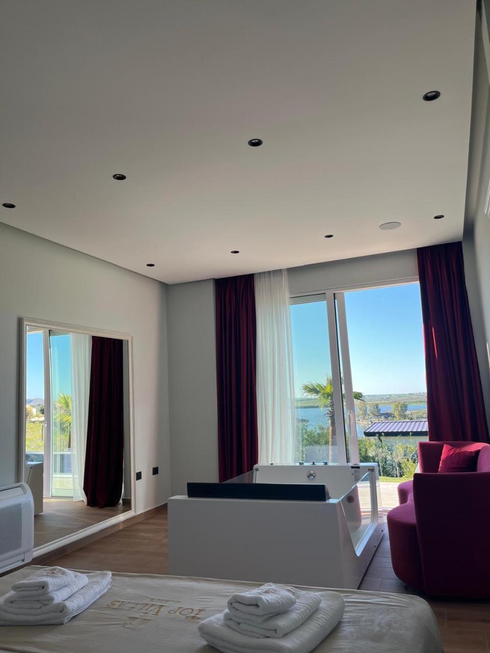 Top Villas Durrës 外观 照片
