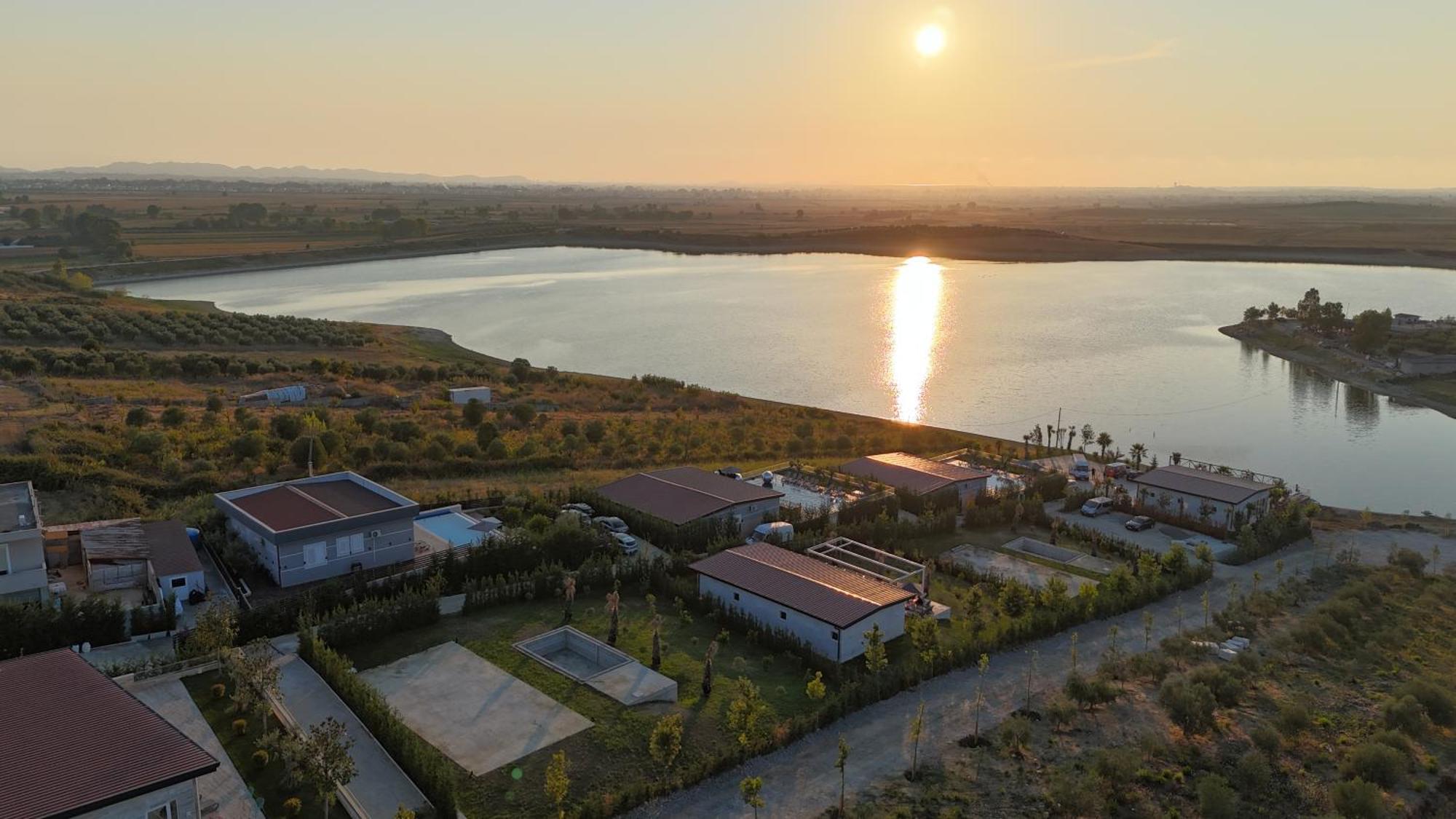 Top Villas Durrës 外观 照片